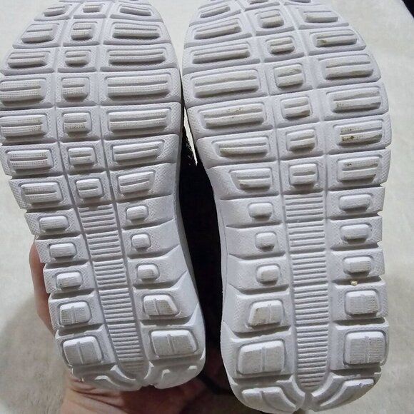 Bebe Girl Sparkly Sneakers ✦ Black Glitter Lace-Up ✦ Toddler Playground Style 9 - Picture 5 of 16